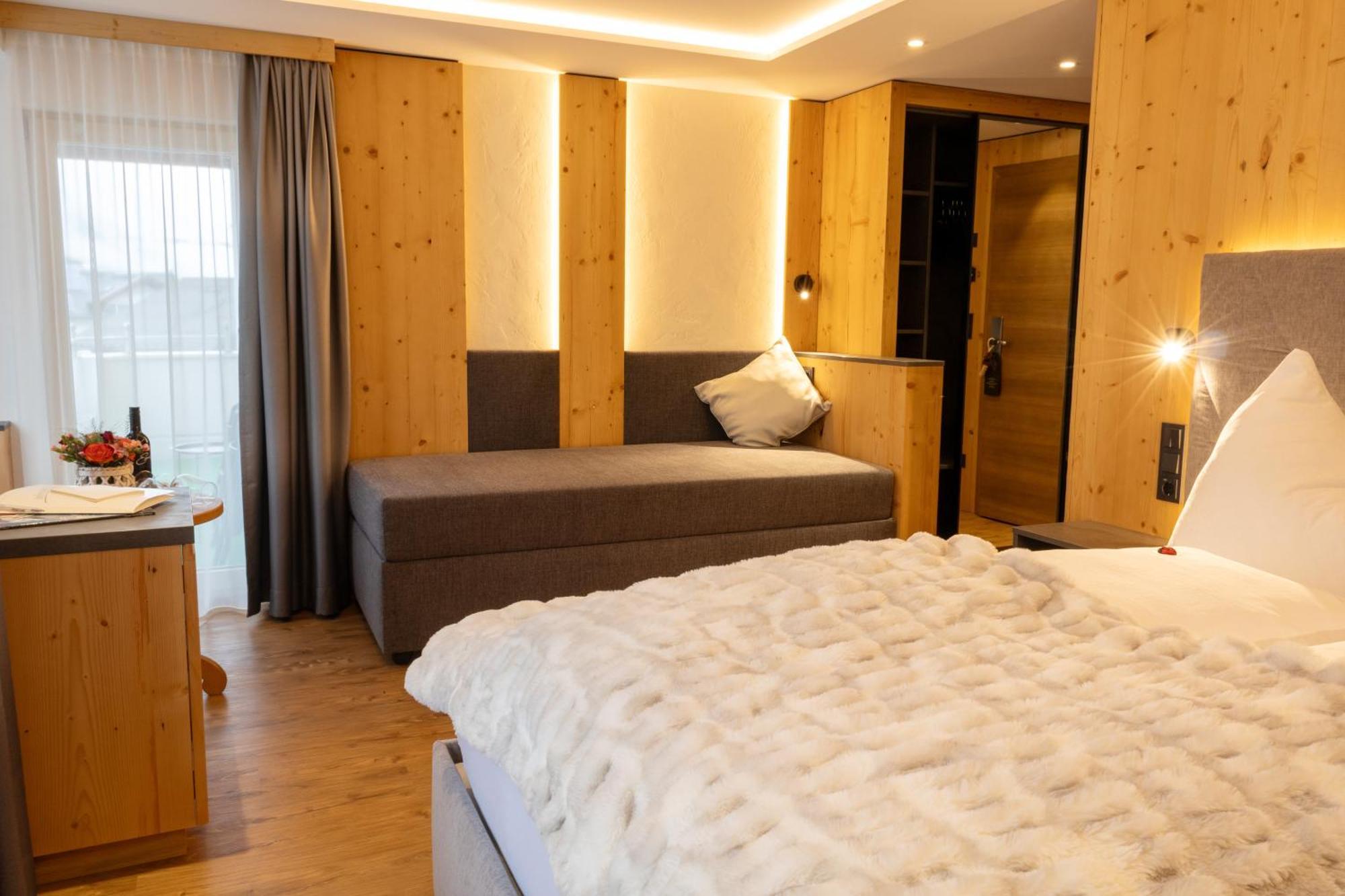 Hotel Eggerstueberl à Ischgl Extérieur photo